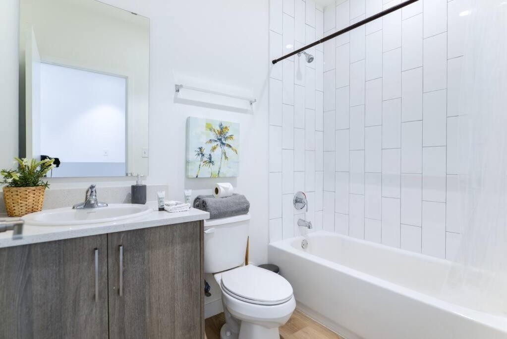 Amazing Town House 15 Min From The Beach Wfree Parking Villa Miami Exterior photo